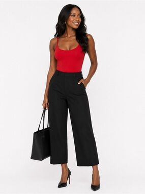 Uniqlo Black Straight-Leg Crop Pants